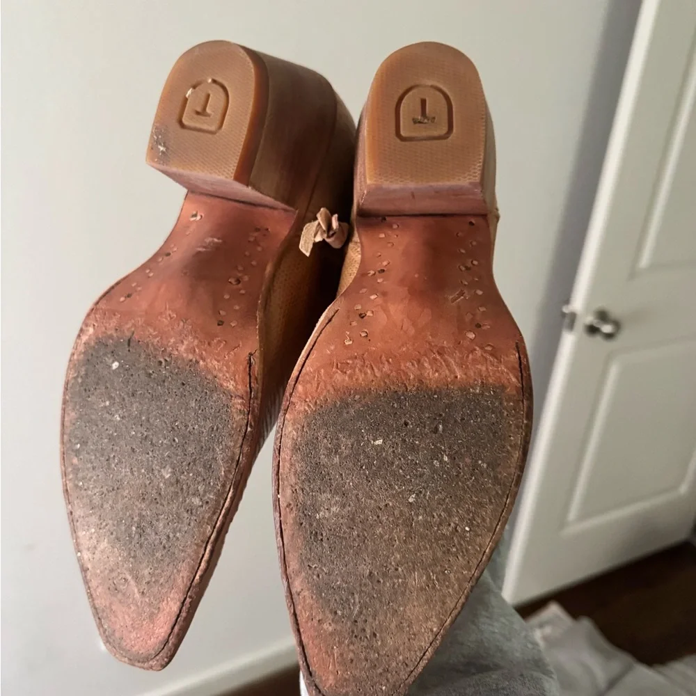 Tecovas The Daisy Sand Relic Lizard Boots - Picture 4 of 6